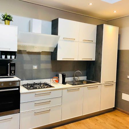 Marina Apartment & Suite Verbania Luaran gambar