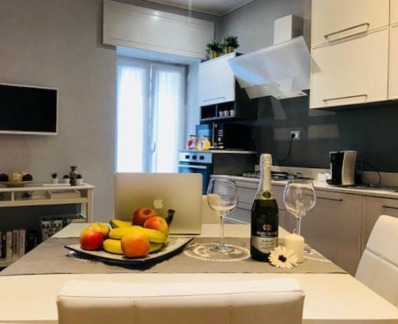 Marina Apartment & Suite Verbania Luaran gambar